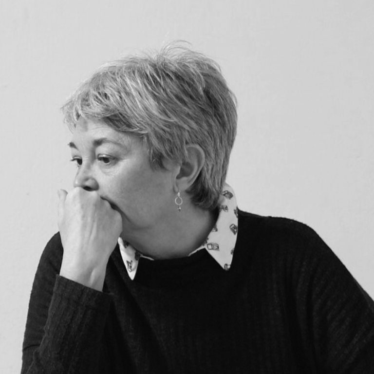 Nora Avaro